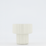 The Podium Medium candle 200g White Greige Frida